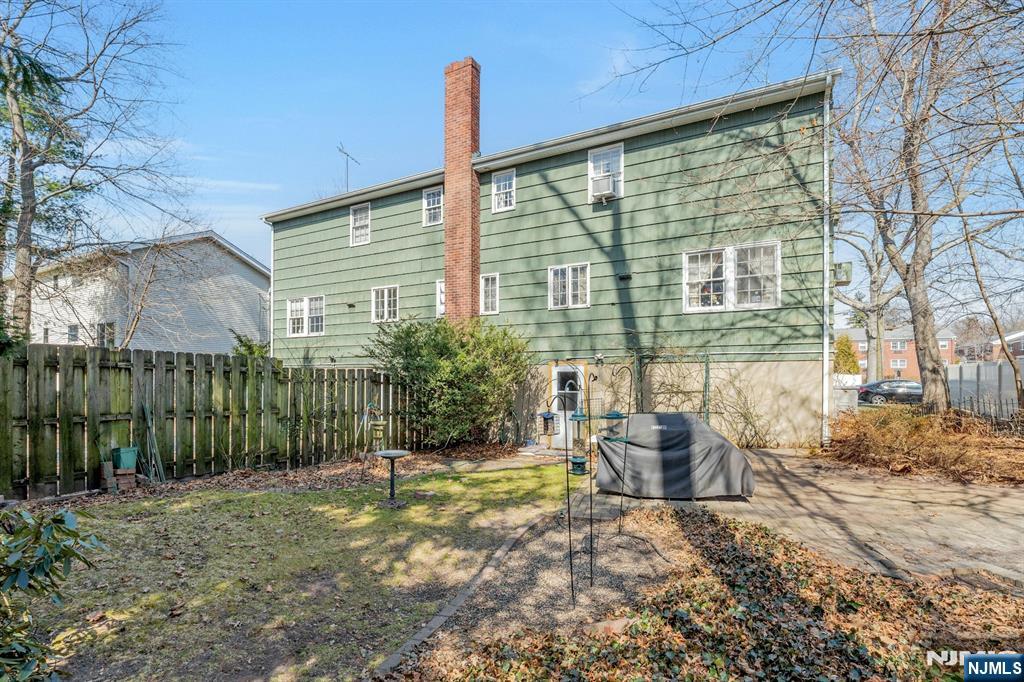 property viewer photo 3