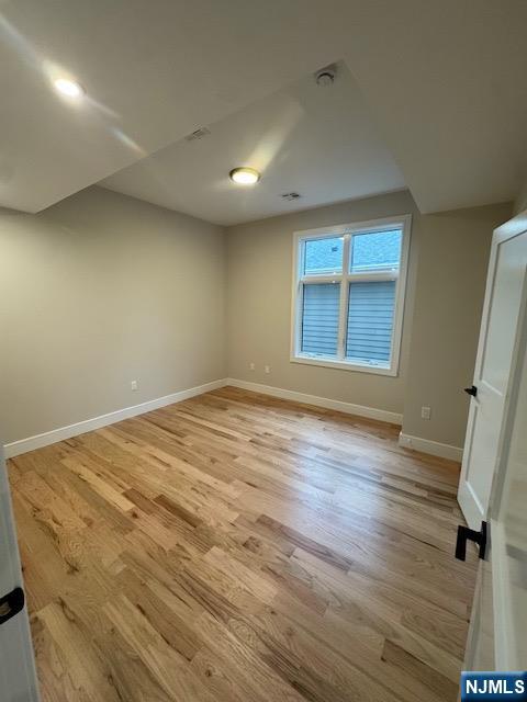 property viewer photo 15