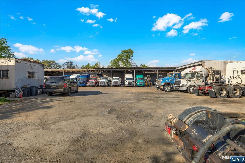 main property photo 19