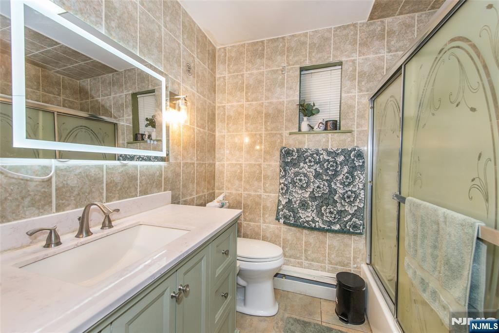 property viewer photo 11