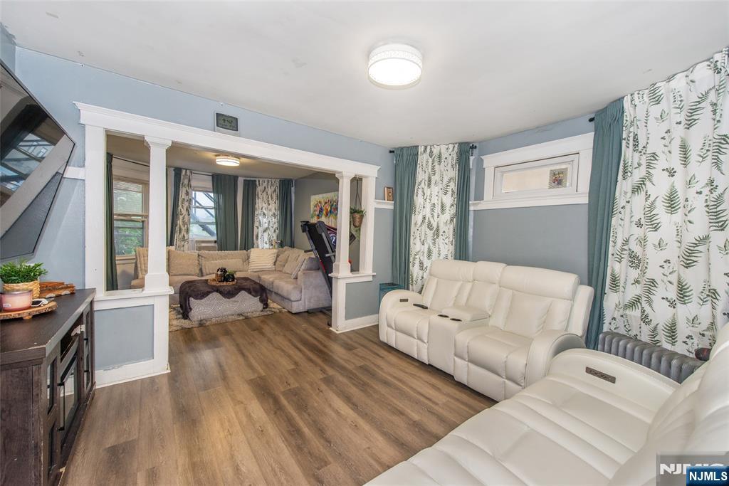property viewer photo 24