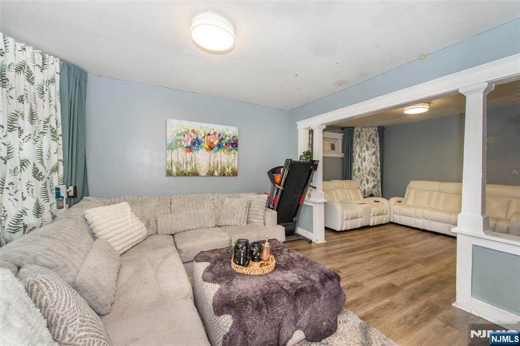 property viewer photo 28