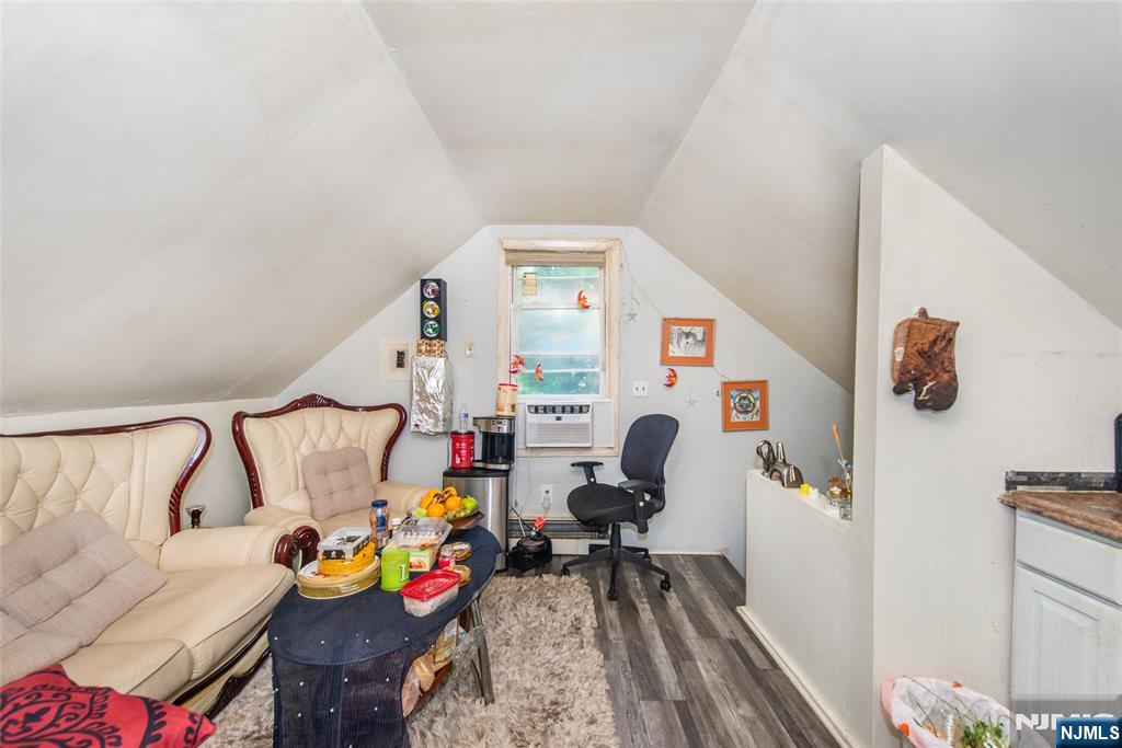property viewer photo 34