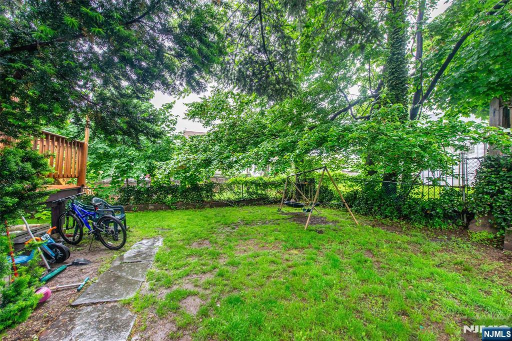 property viewer photo 38