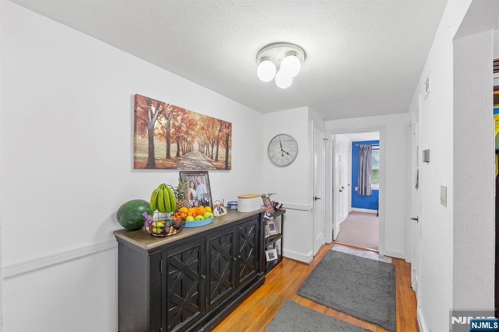 property viewer photo 14