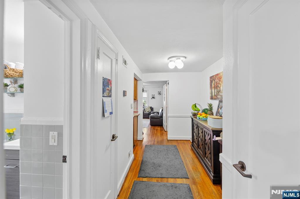 property viewer photo 19