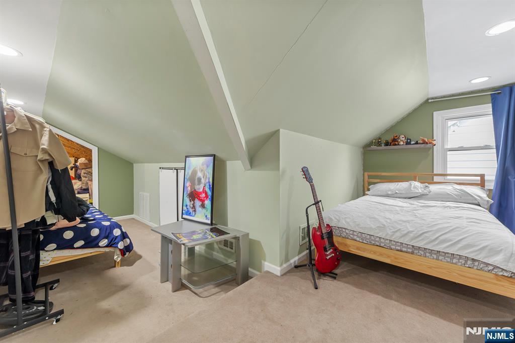 property viewer photo 22