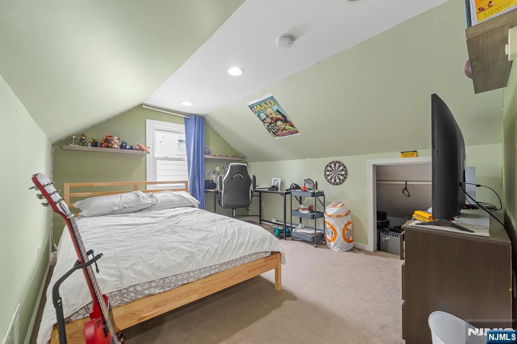 property viewer photo 23