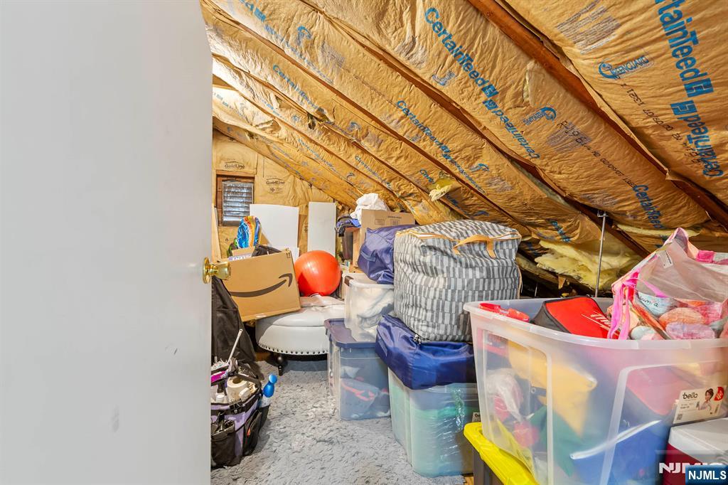 property viewer photo 27