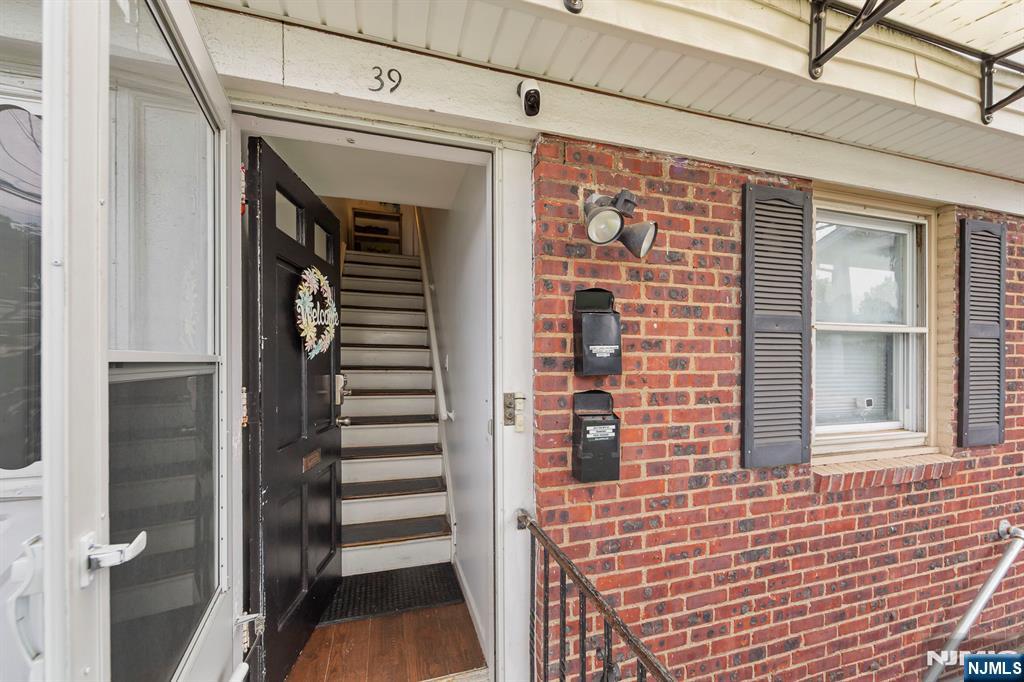 property viewer photo 4