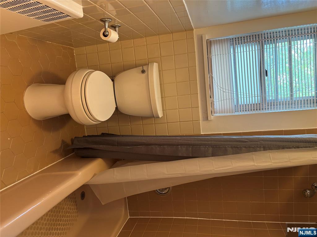 property viewer photo 8