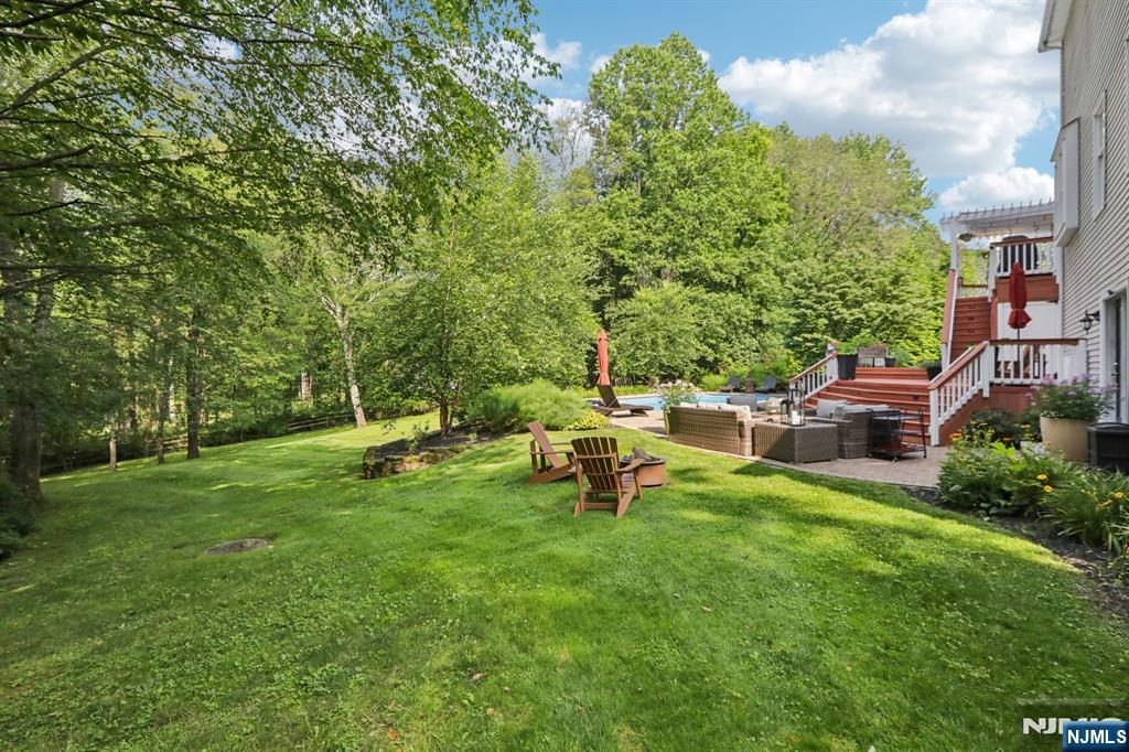 property viewer photo 37