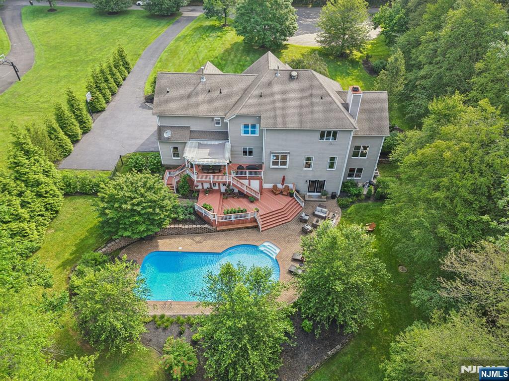 property viewer photo 48