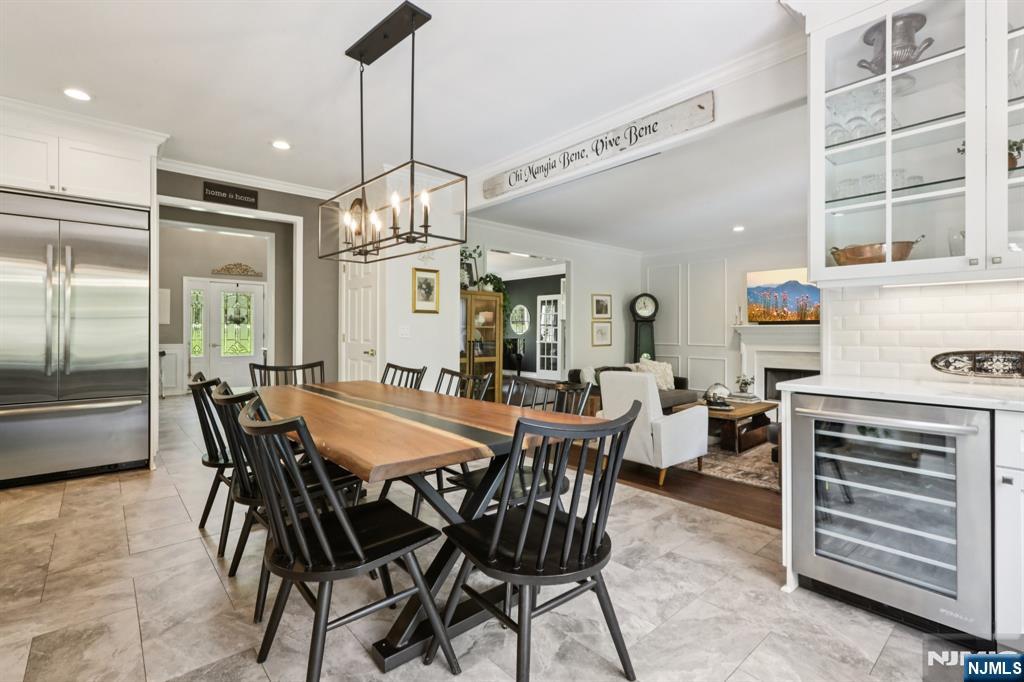 property viewer photo 9