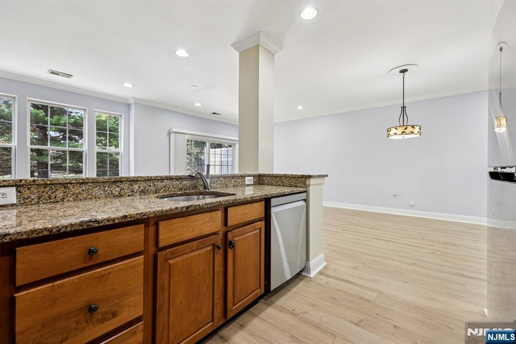 property viewer photo 10