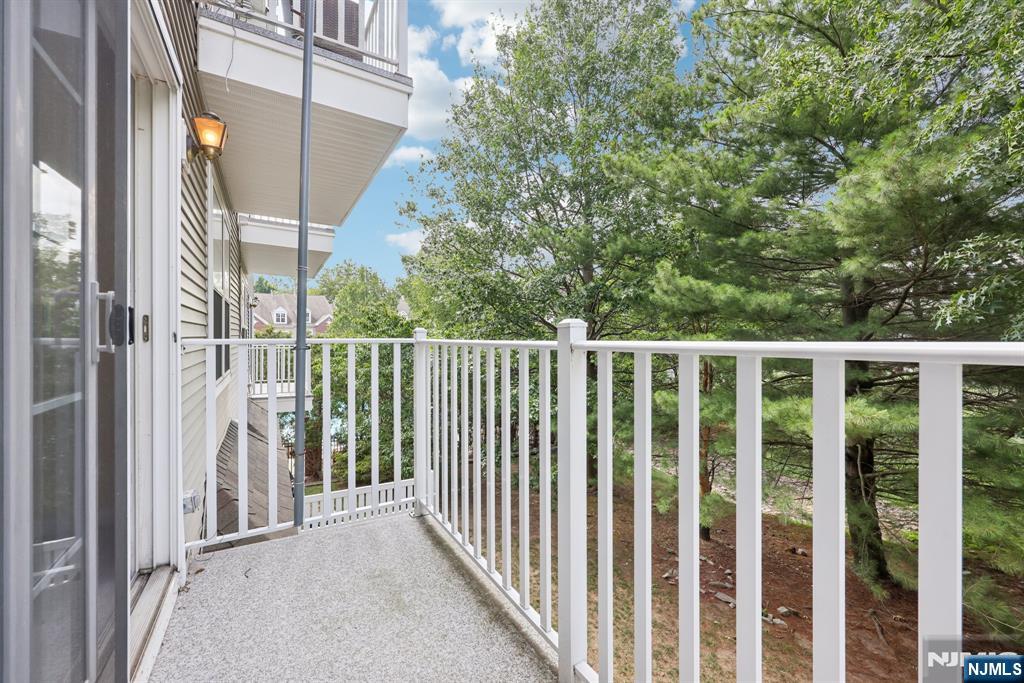 property viewer photo 19