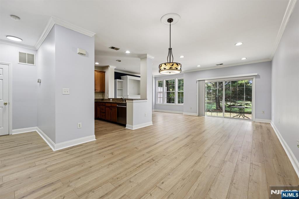 property viewer photo 4
