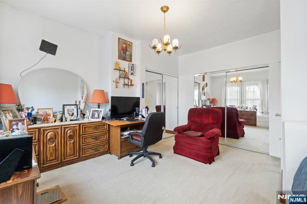 property viewer photo 10