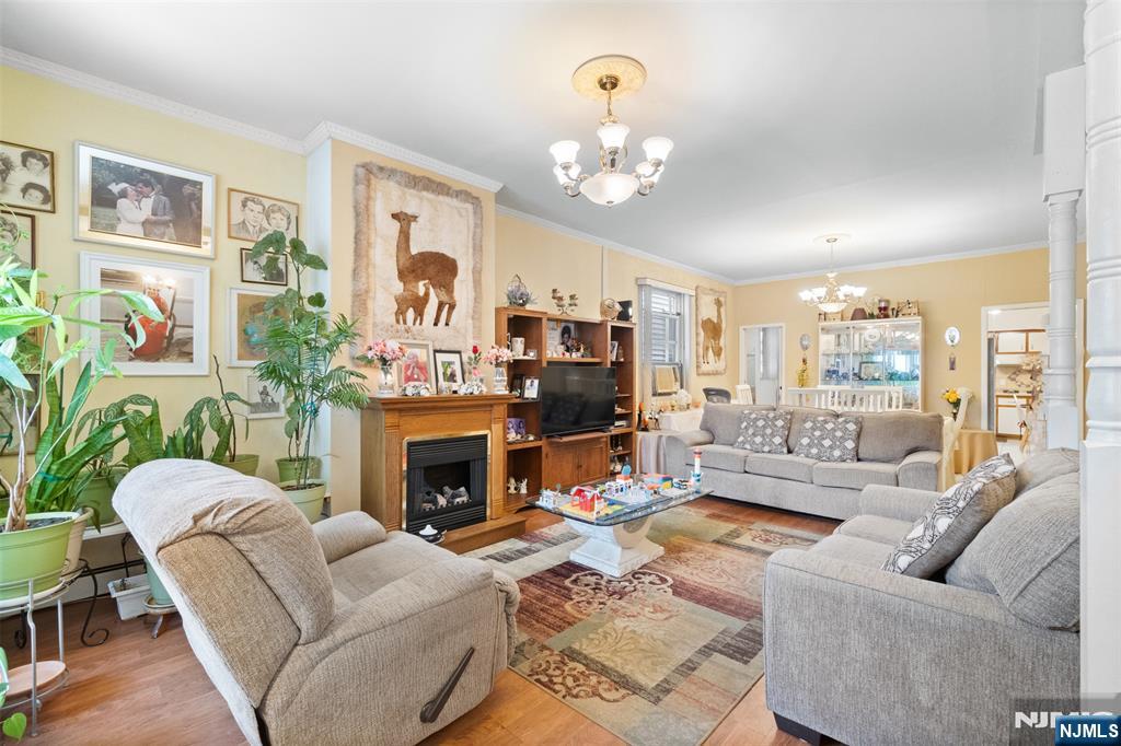property viewer photo 19