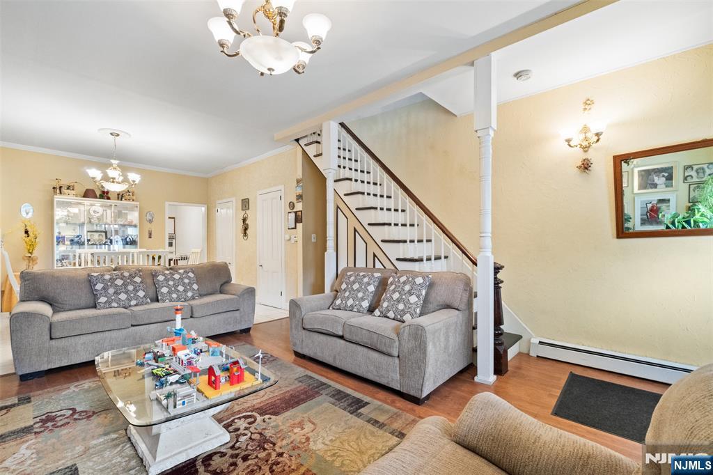 property viewer photo 20