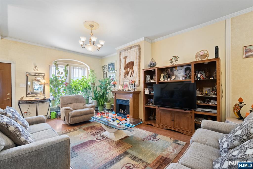 property viewer photo 21
