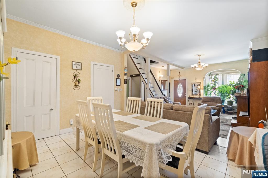 property viewer photo 23