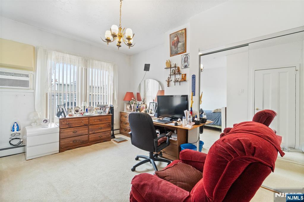 property viewer photo 9