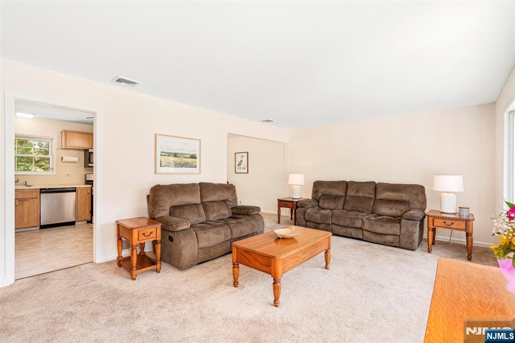 property viewer photo 1