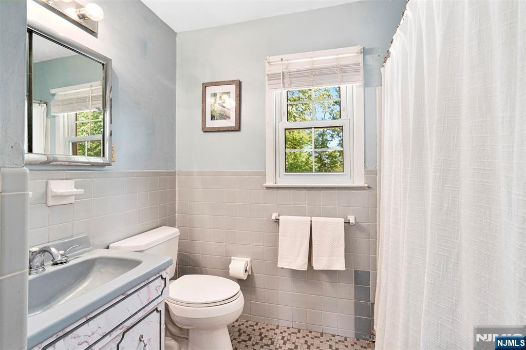 property viewer photo 10