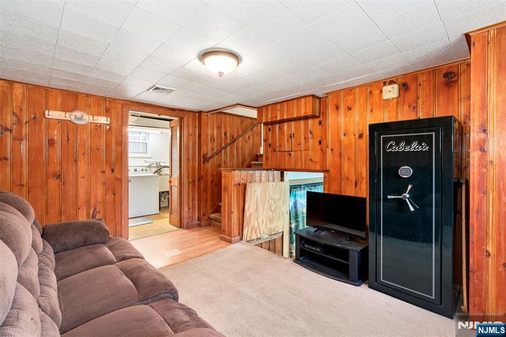 property viewer photo 16