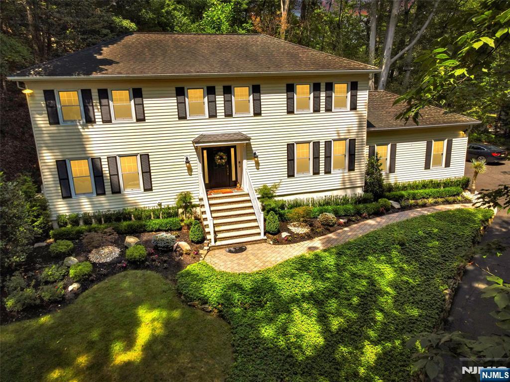 property viewer photo 1