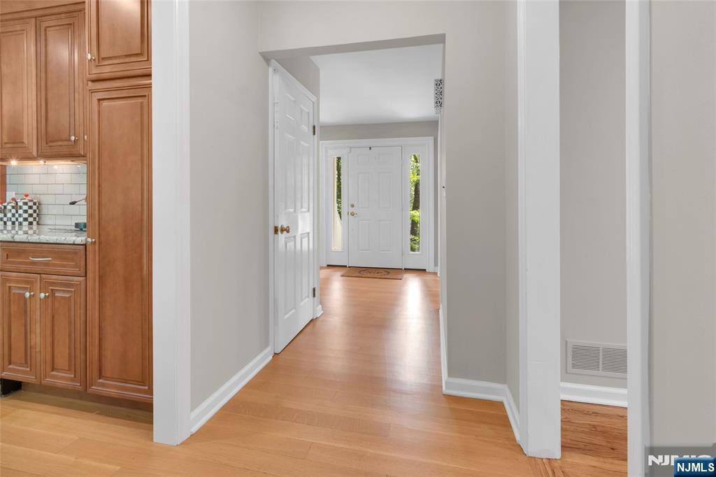 property viewer photo 13