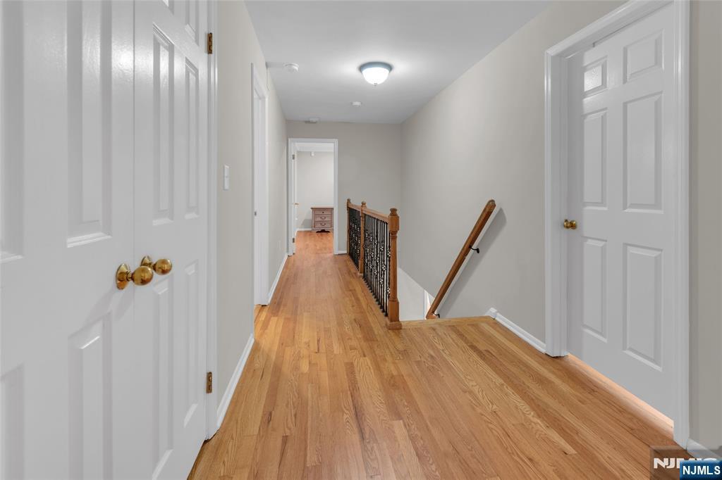 property viewer photo 17