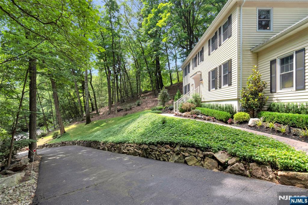 property viewer photo 37
