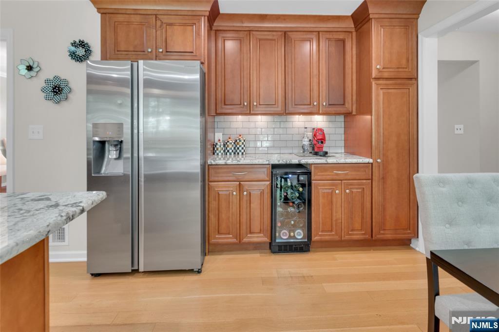 property viewer photo 9