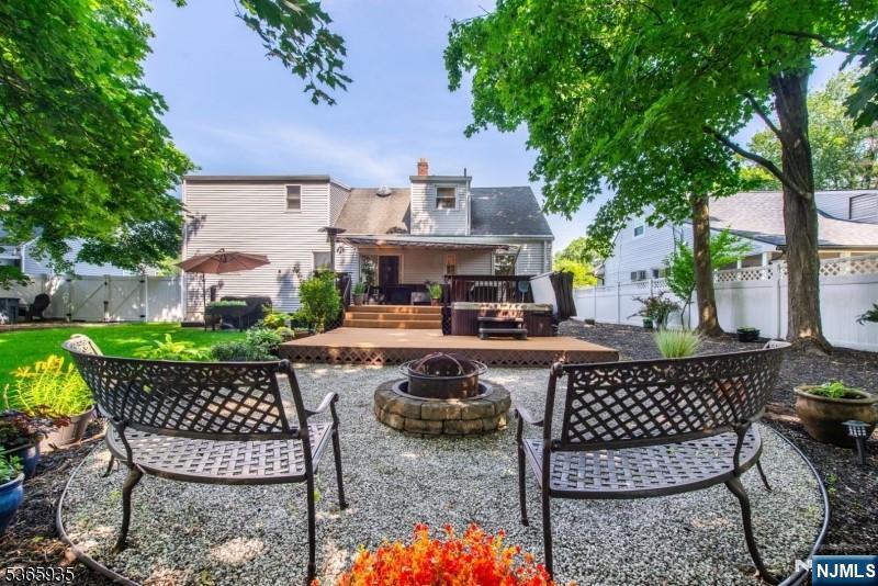 property viewer photo 2