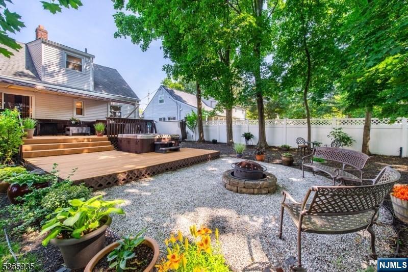 property viewer photo 4
