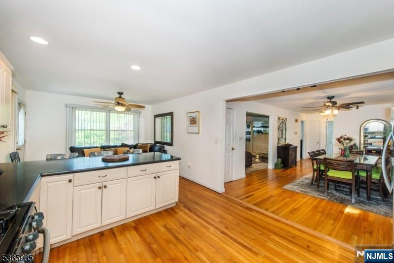 property viewer photo 9