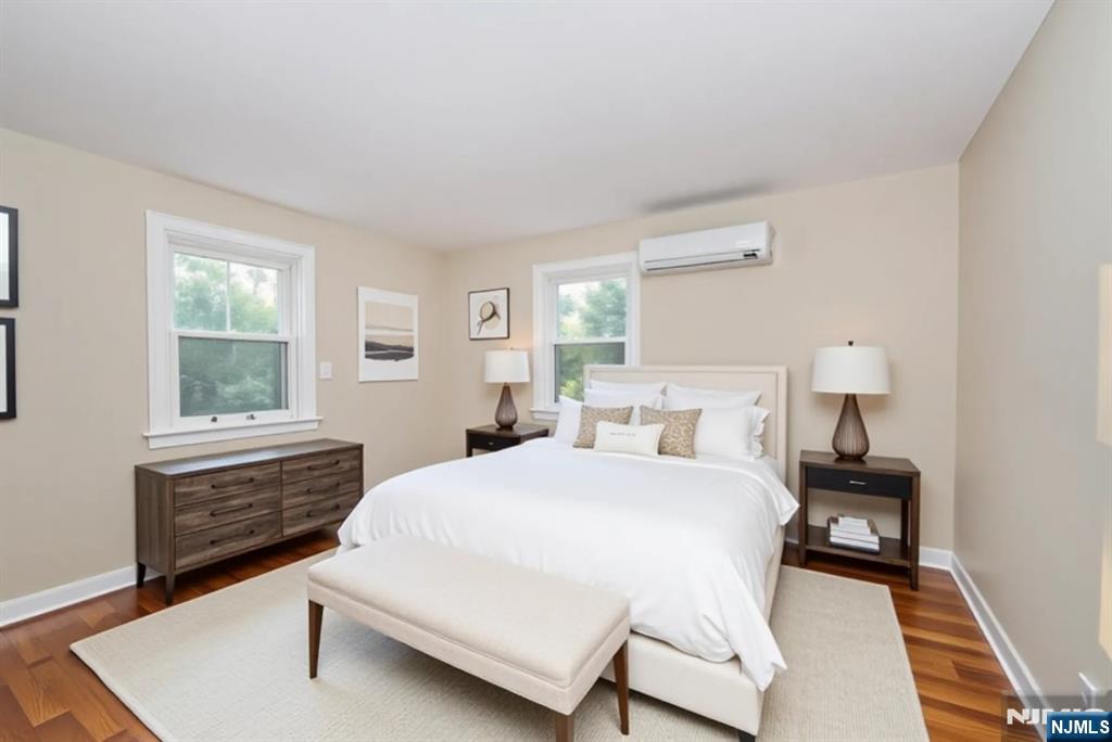 property viewer photo 11