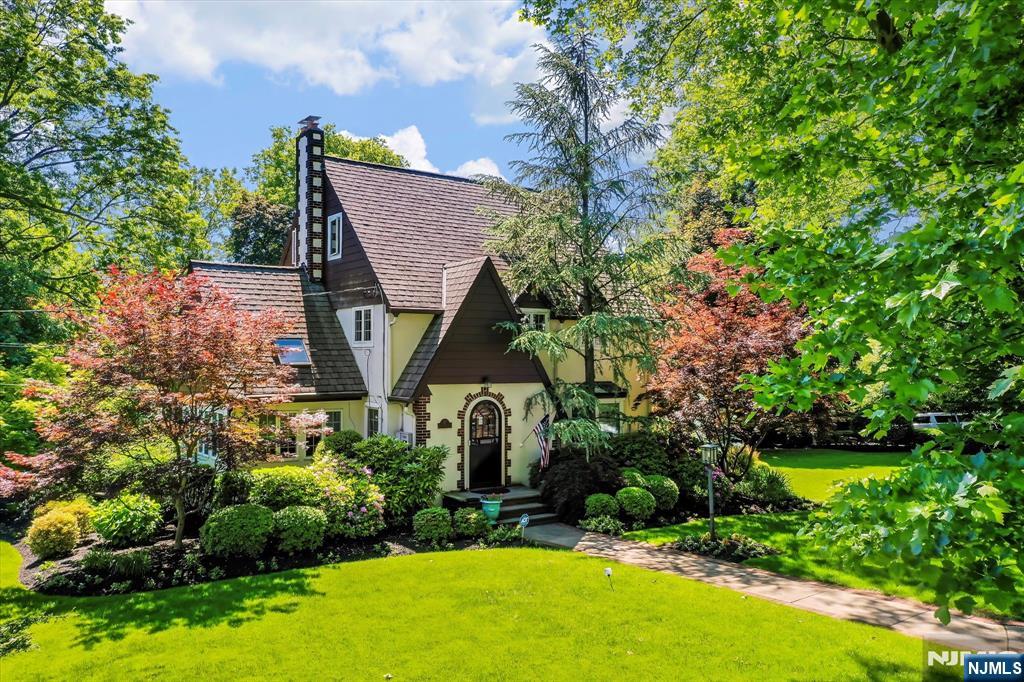 property viewer photo 1