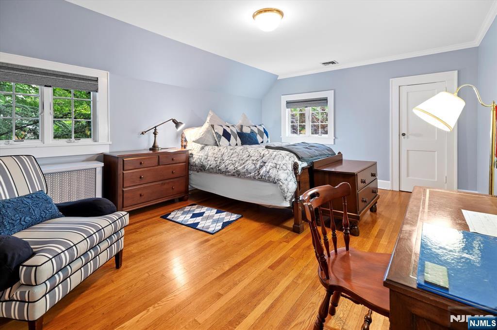 property viewer photo 19
