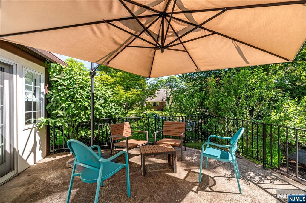 property viewer photo 30
