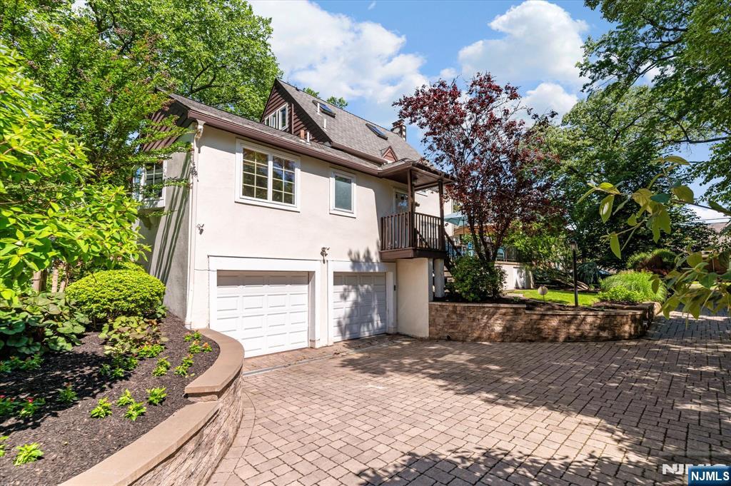 property viewer photo 33