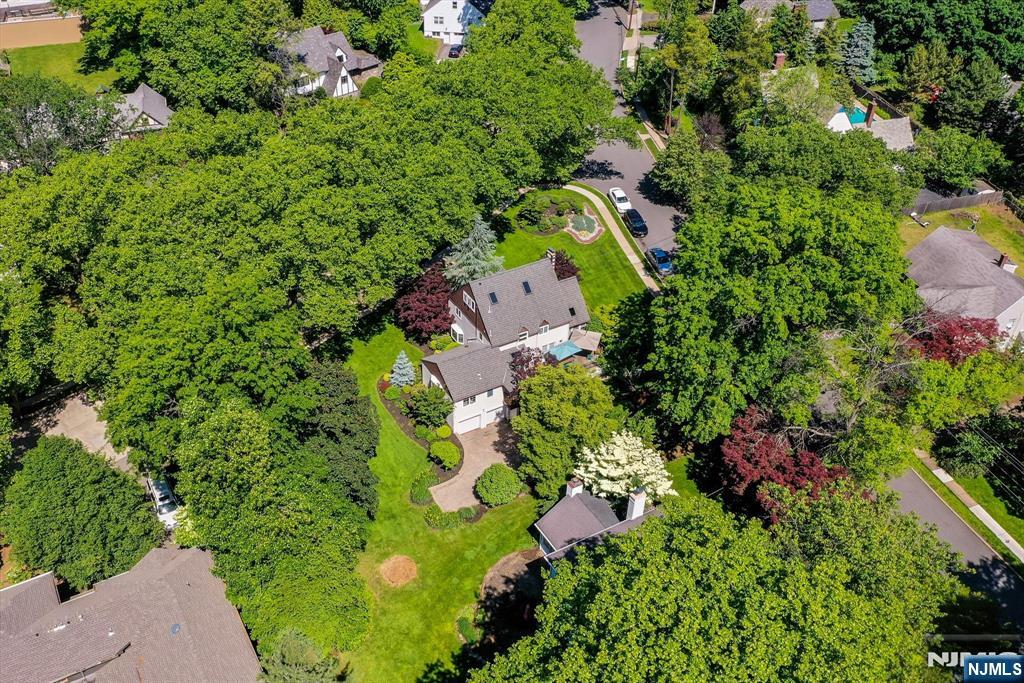 property viewer photo 36