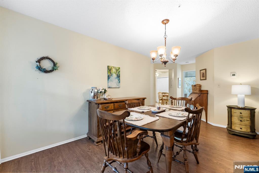 property viewer photo 10
