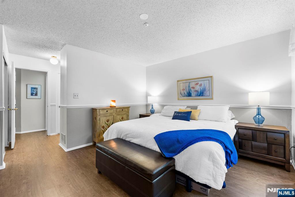 property viewer photo 20