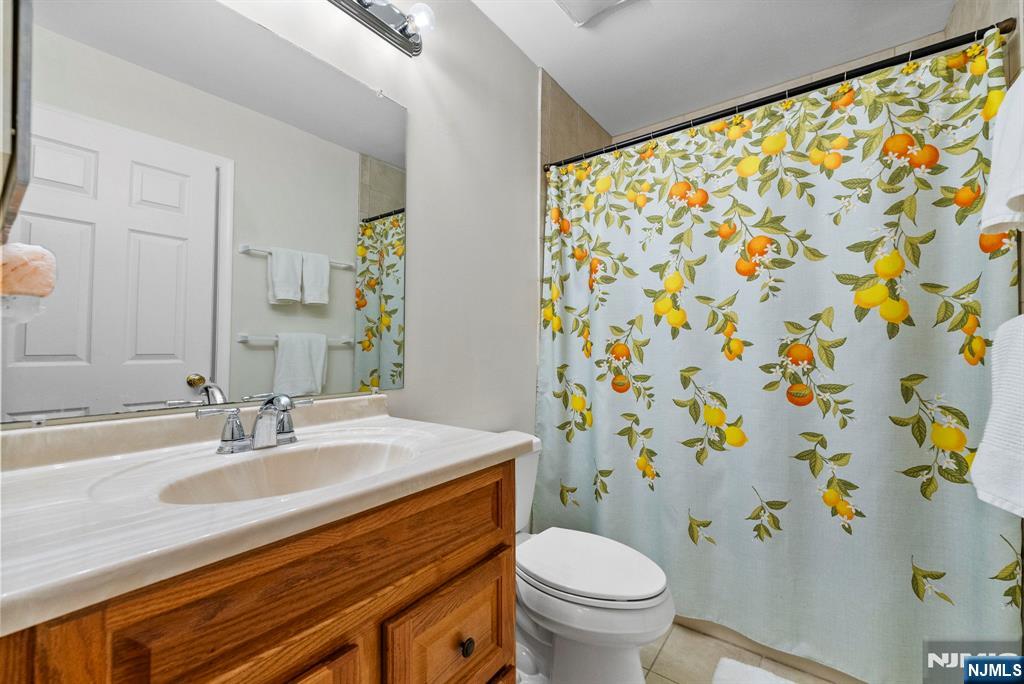 property viewer photo 24