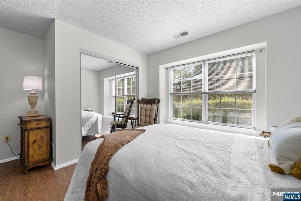 property viewer photo 28