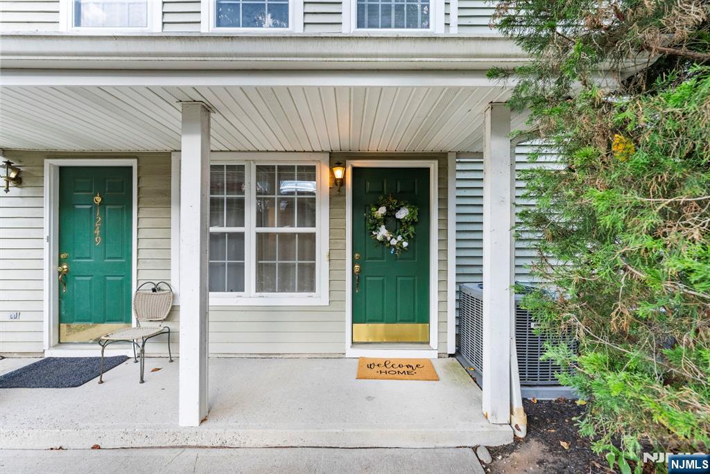 property viewer photo 30
