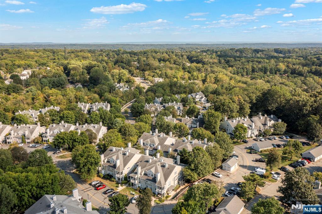 property viewer photo 42